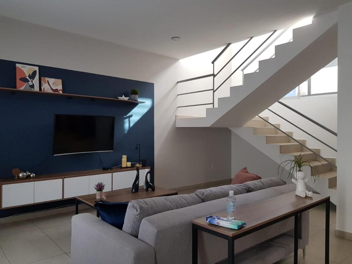 Casa Azul Turquesa Excelente Ubicacion Facturamos Villa Guadalajara Bagian luar foto