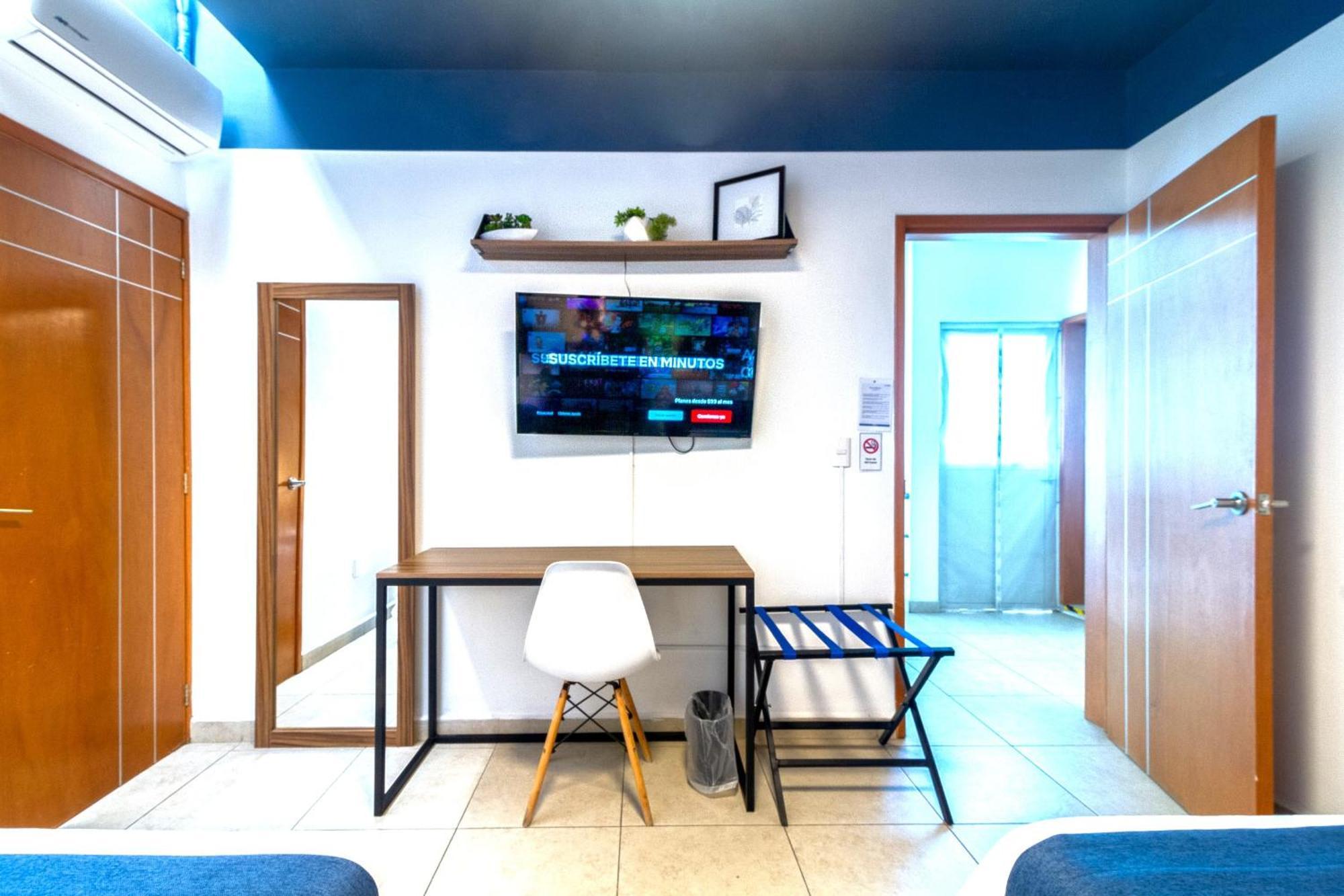 Casa Azul Turquesa Excelente Ubicacion Facturamos Villa Guadalajara Bagian luar foto